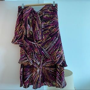 BCBG MaxAzria Party Dress. Strapless sweetheart top. Size 4